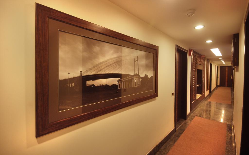Hotel Metropole Калькутта Экстерьер фото